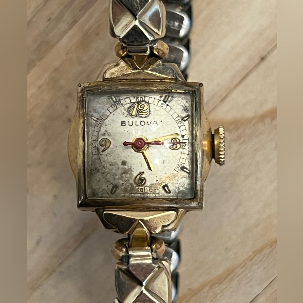 Bulova Super Rare Vintage Mechanical Ladies Watch Gold Plated Case Bracelet